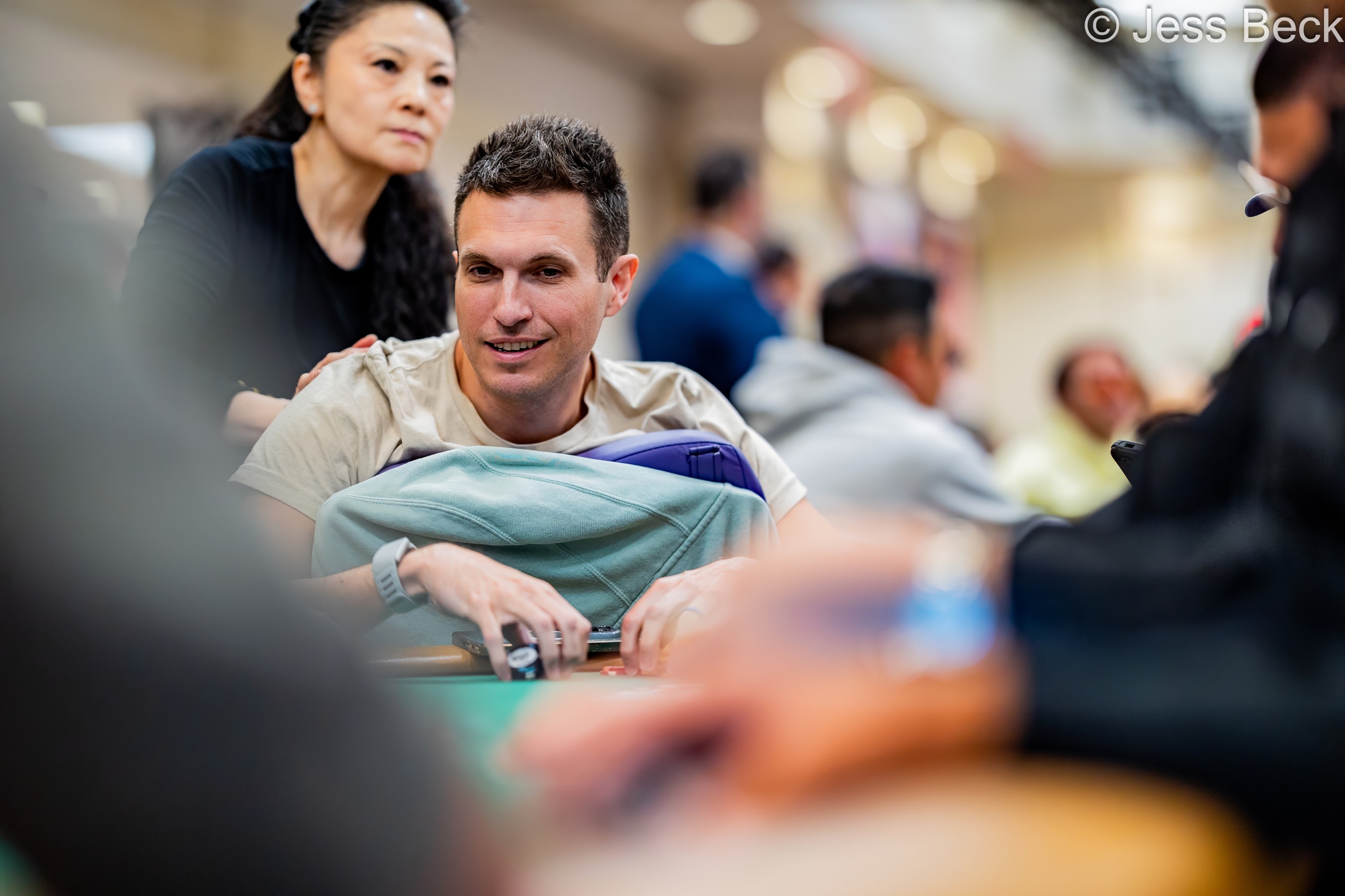 AG百家乐官网 - 德州扑克传奇道格·波尔克的疯狂WSOP主赛事首日：一小时内经历生死轮回 - AG百家乐